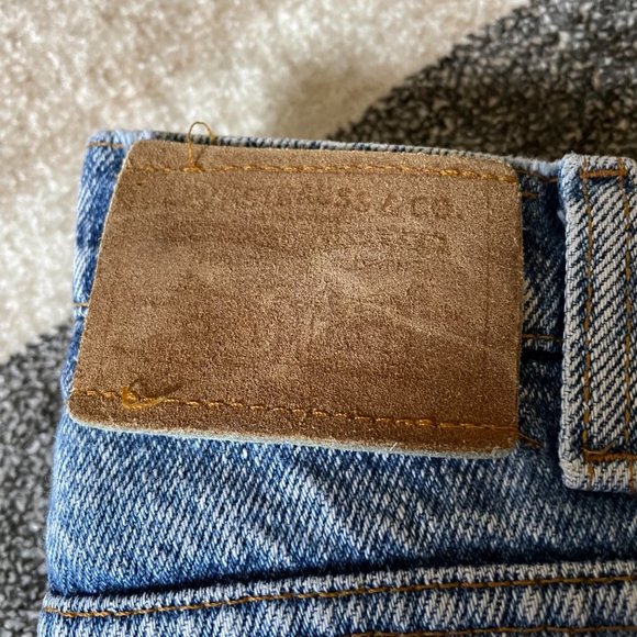 Vintage 1990 Levi’s 540 Light Wash Straight Leg Jeans - Picture 2 of 7